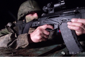 【演训追踪】 俄军有关单位积极组织开展夜间射击训练