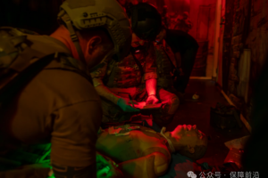 【新闻资讯】美空军特种作战部队医疗人员开展高压环境下战伤救治培训