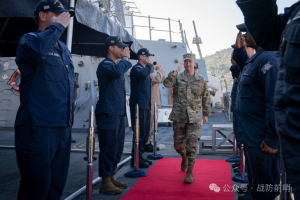 【军情动态】美海军驱逐舰拦截伊朗导弹